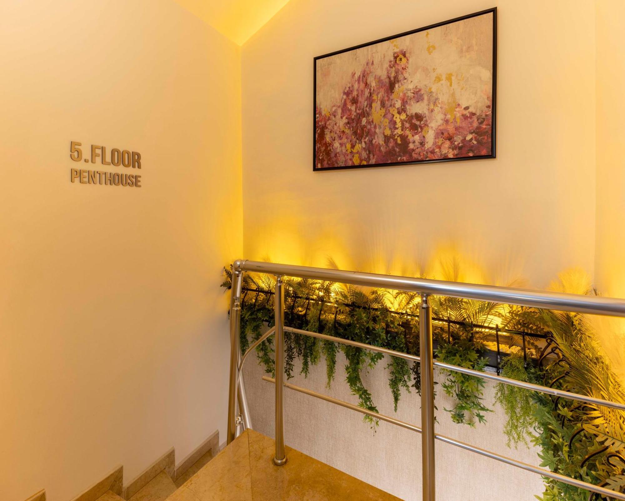 Hotel The Capri Osmanbey *